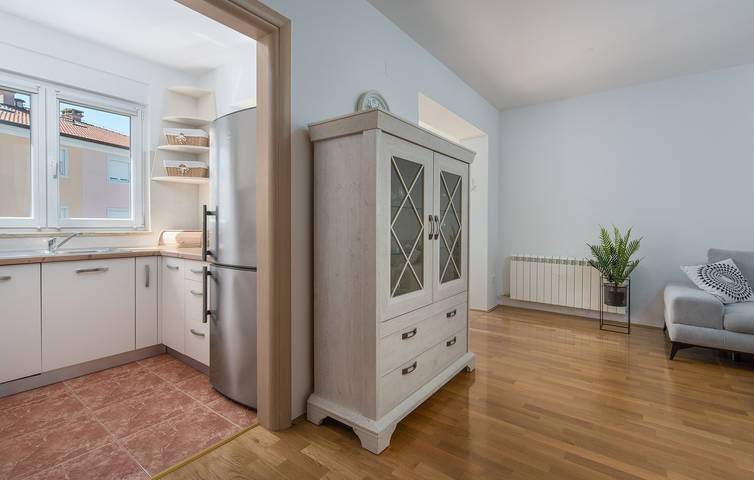 Appartement entier, Appartement de vacances pour 4 personnes avec balcon/terrasse in Umag, Région d'Umag