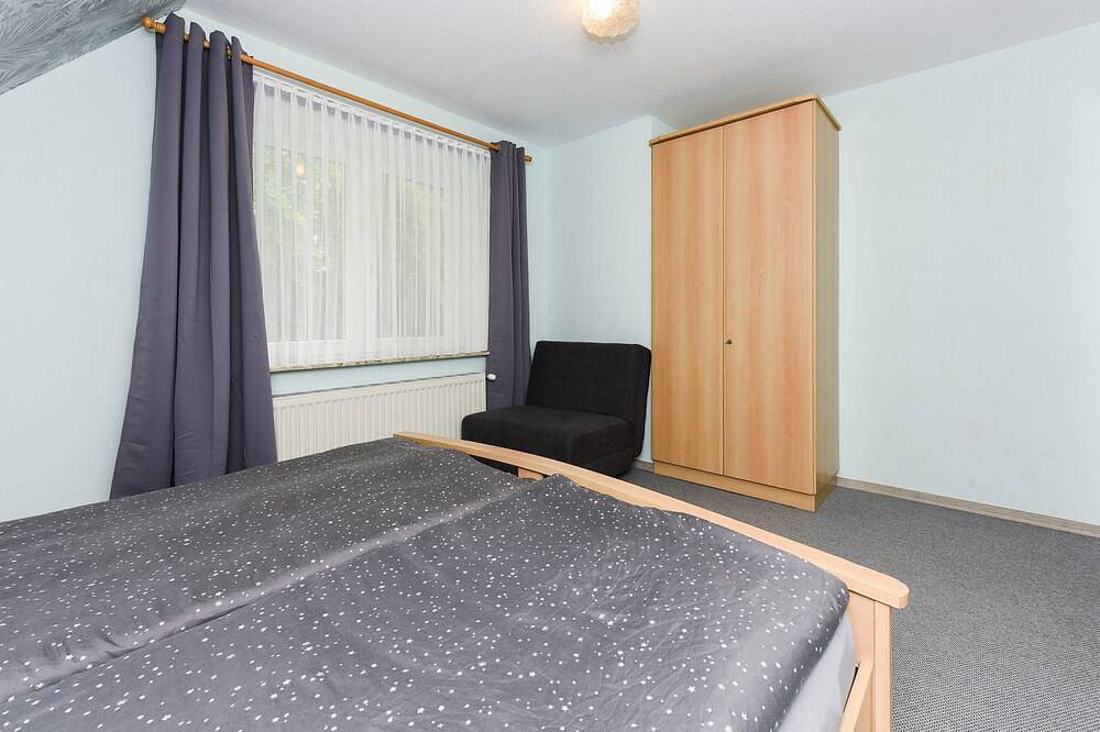 Ganze Wohnung, Ferienwohnung Eiche - Ferienhaus Elfriede Coordes in Moorweg in Moorweg, Nordseeküste