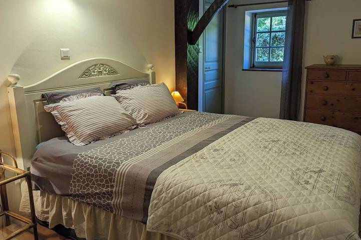 Location de vacances pour 6 personnes, avec piscine et jardin, animaux acceptés à Urval - 3