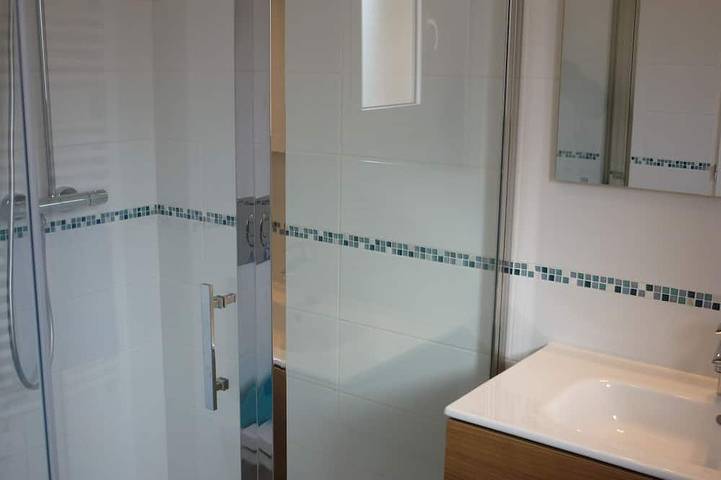 Appartamento intero, Appartamento-T3 - 4 personnes-Bagno privato con doccia in Tiuccia, Casaglione