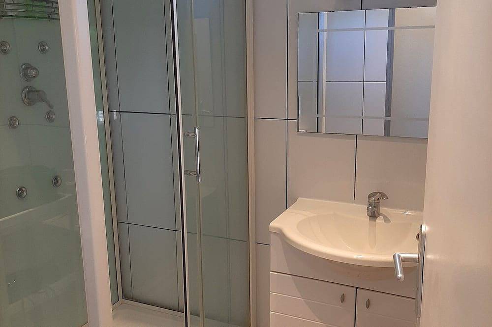 Seaside house under the pines, calm and serenity for a rejuvenating stay in Carry-le-Rouet, Istres region