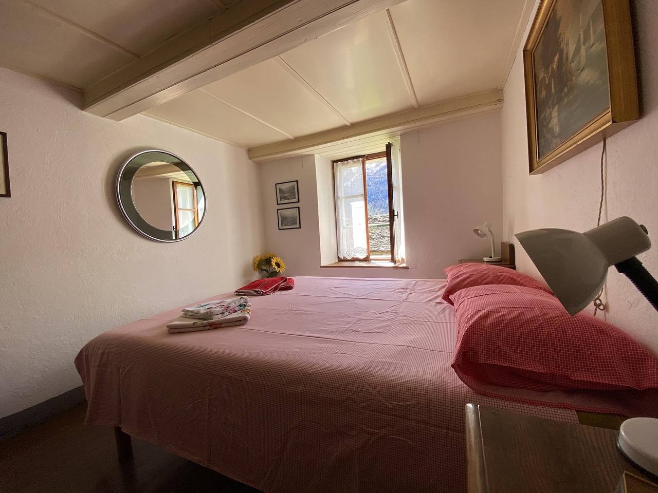Apartamento inteiro, Apartamento "La Casa di Sissy" com Vista para Jardim & Montanha, Wi-Fi, Jardim & Terraço in Trasquera, Verbano Cusio Ossola