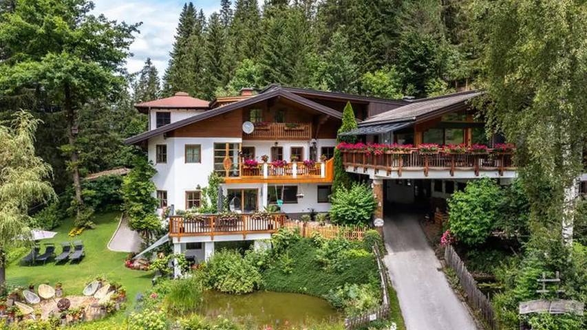 Hütte für 3 Personen, mit Garten und Sauna in Wagrain