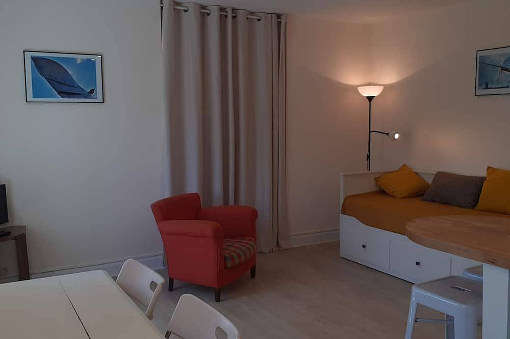 Apartamento entero, \"La Halte Verte\" , Charmant Studio Tout Confort en Centre Ville in Château-Chinon (Ville), Parque natural de Morvan