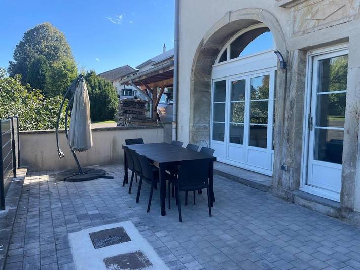 Gîte pour 6 personnes, avec terrasse à Jeuxey