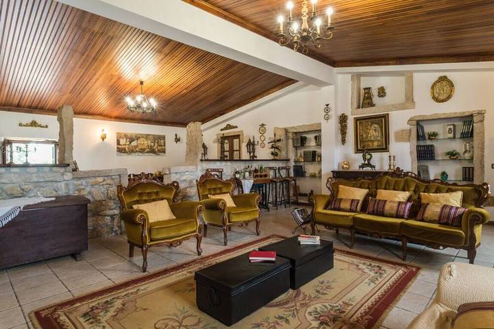 Gîte pour 20 personnes, avec balcon et jardin dans Santiago da Guarda