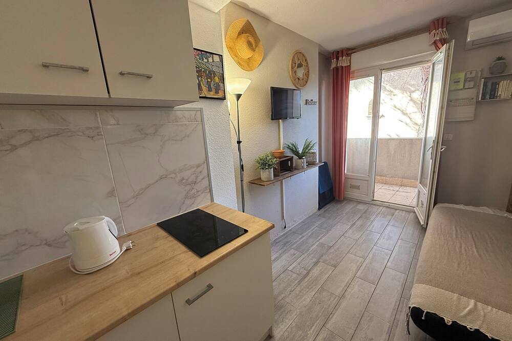 Ganze Wohnung, Cosy studio 1min from the beach in La Capte, Hyeres