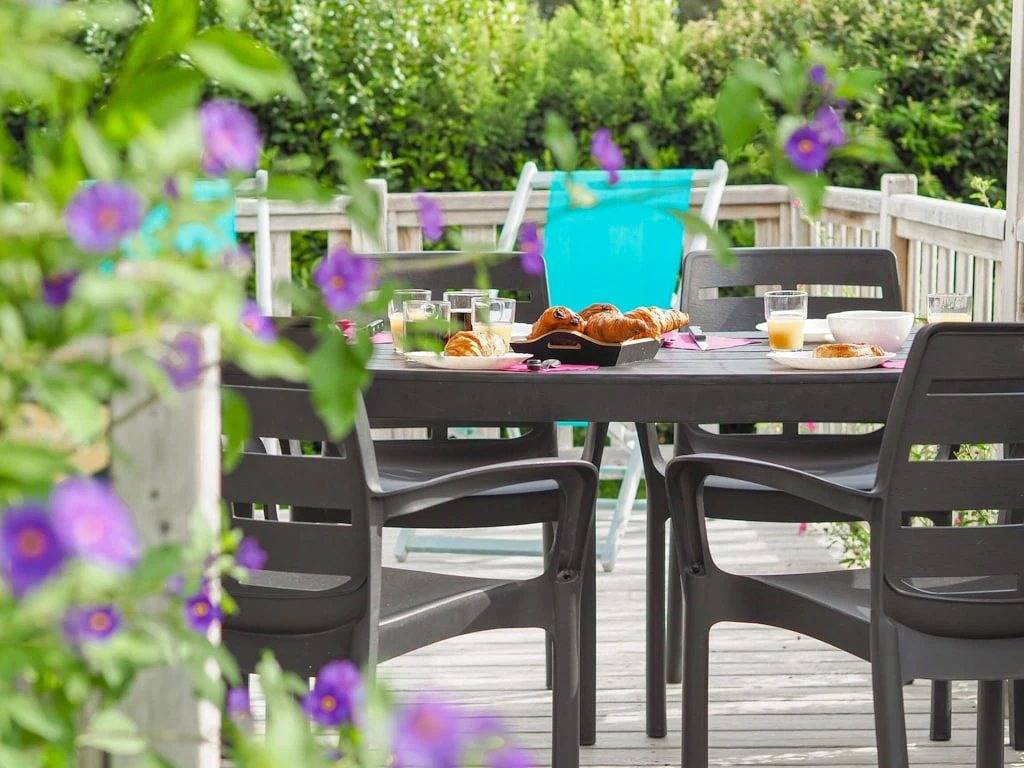 Zecamping 4* 1km plage piscine chauffée dog friendly locatif Tv Lv in Fouesnant, Côte de Cornouaille