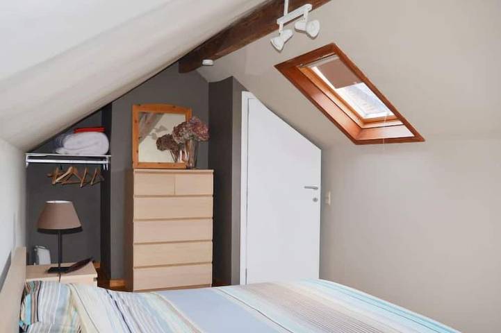Location de vacances pour 2 personnes, avec terrasse et balcon/terrasse à Florennes - 3