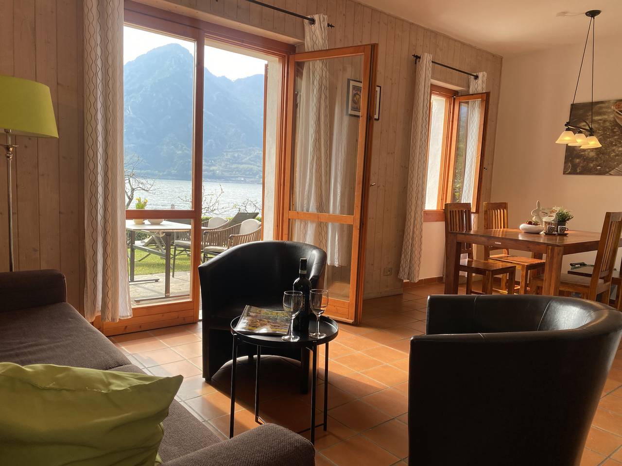 Ganze Wohnung, Ferienwohnung für 4 Personen mit Garten in Idro, Gardasee-Berge