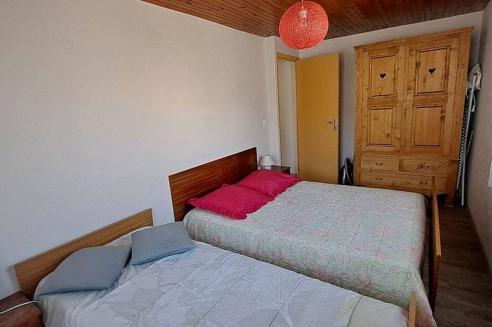Geheel appartement, Beautiful 2Br in Jausiers with terrace and parking in Jausiers, Nationaal park Mercantour