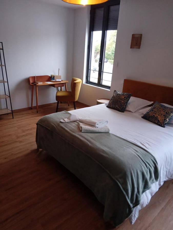 Hôtel pour 4 personnes, avec vue à Monsempron-Libos - 3