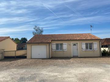 Gîte pour 6 personnes, avec terrasse à Marigny-Brizay