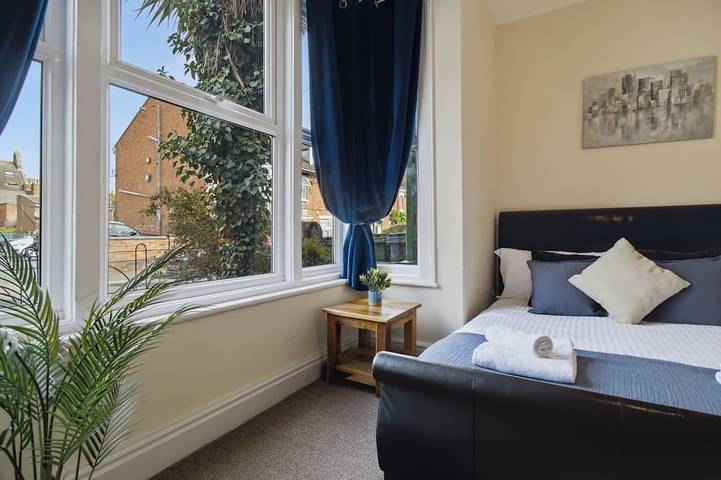 Ganze Wohnung, WhiskAwayStays - Arboretum ground floor apartment in Worcester, Worcestershire