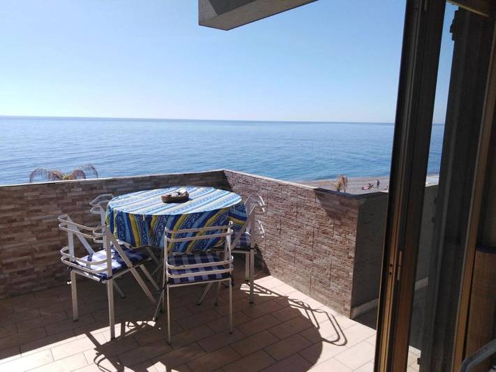 Appartamento per 6 persone, con Balcone e Terrazza nonché Panorama a Roccalumera