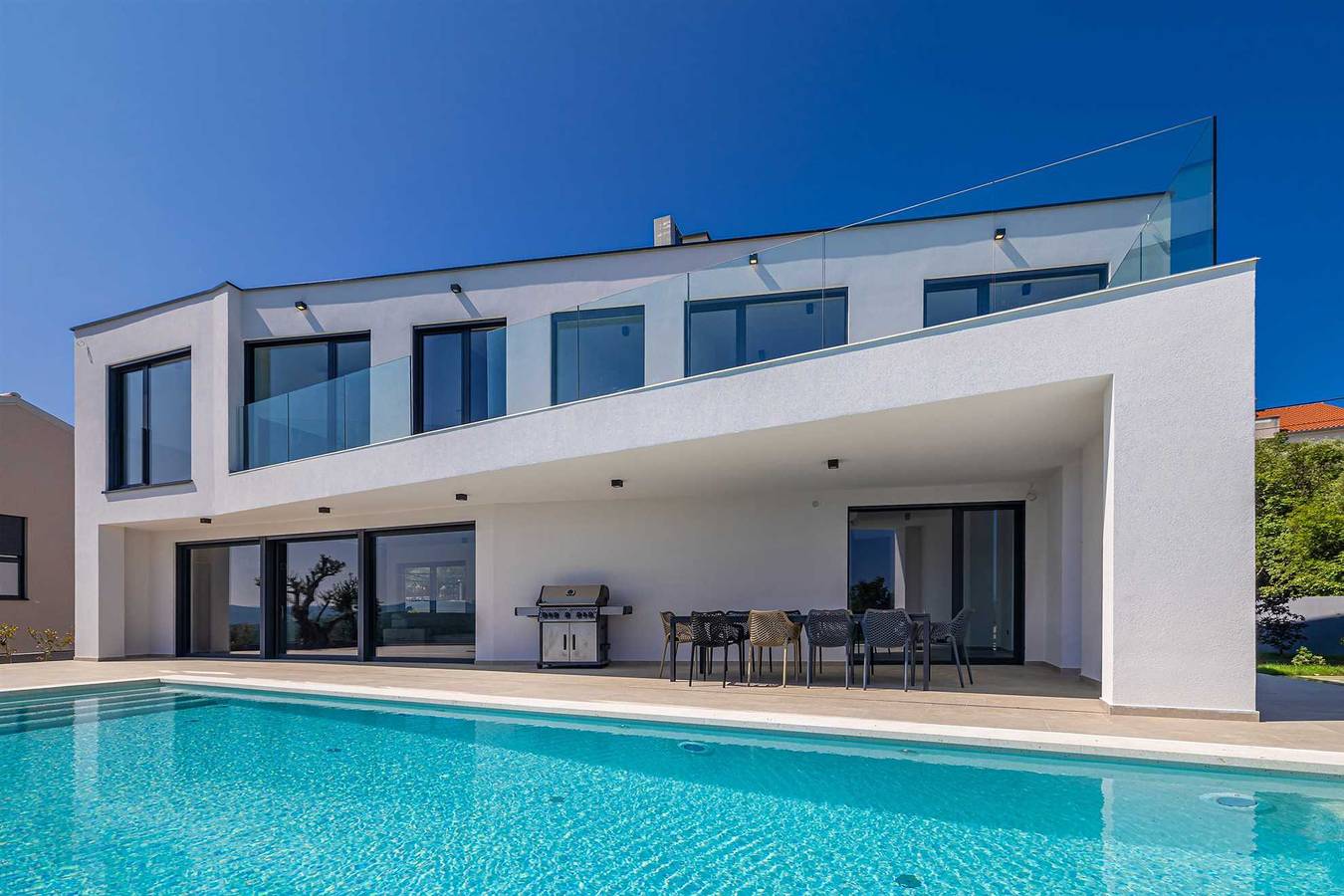 Villa Elevation mit beheiztem Pool in Krk Stadt, Krk