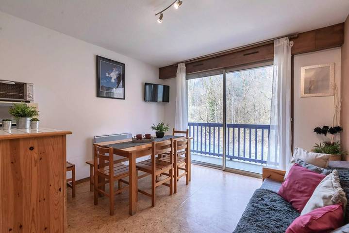 Location de vacances pour 4 personnes, avec vue et balcon à Vielle-Aure