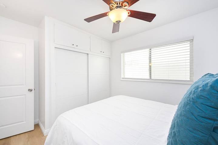 Vacation rental for 7 people, with terrace in Balboa Peninsula