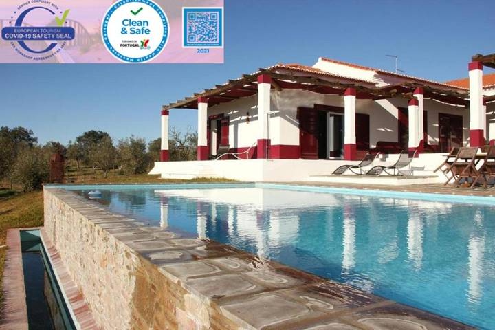 Vacation rental for 4 people, with Balcony and Terrace as well as Yard and Children pool in Redondo