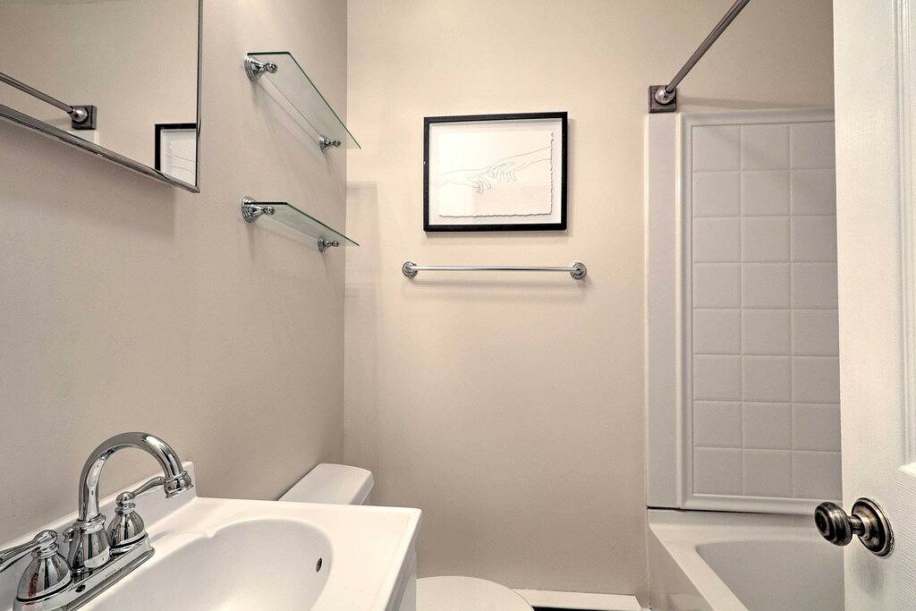 Cozy Lambertville Abode in the Heart of Downtown! in Hunterdon County