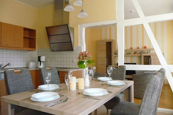 Ferienwohnung für 4 Personen, mit Terrasse und Garten in Tangermünde