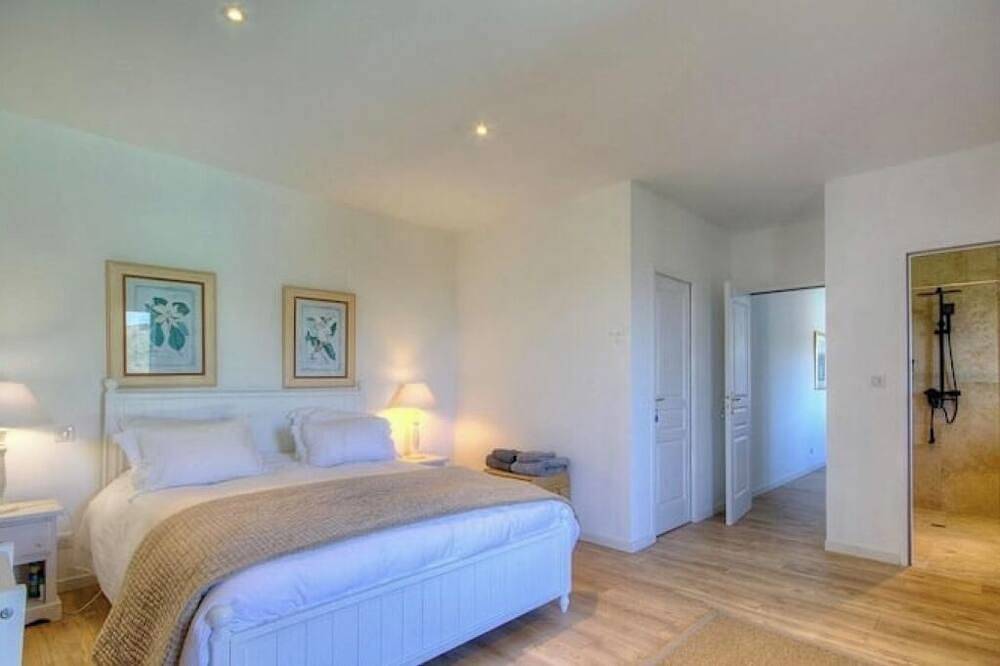 Apartment 45M2 in villa with sea view/access in Sisco, Cap Corse