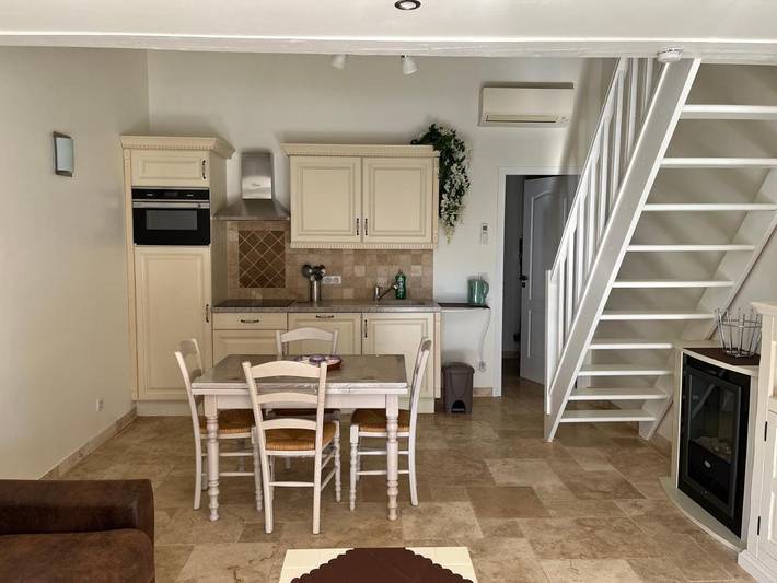 Chambre d’hôte pour 2 personnes, avec jardin ainsi que vue et piscine à Fayence - 4