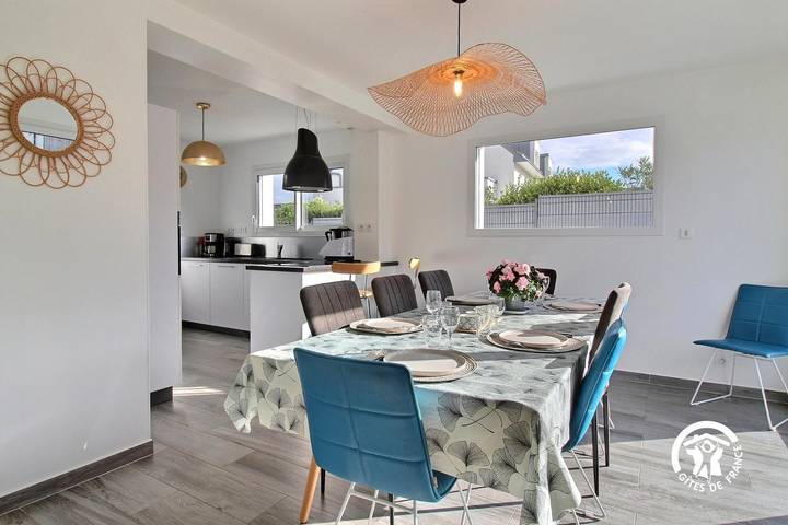 Gîte pour 8 personnes, avec jardin et terrasse à Saint-Gildas-de-Rhuys - 3