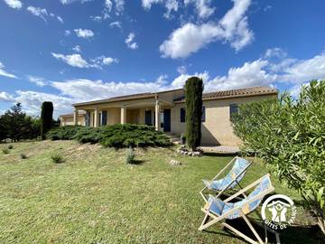 Gîte pour 6 personnes, avec jardin et terrasse, animaux acceptés à Castelnau-d'Aude