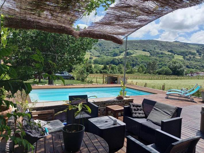 Apartamento de vacaciones para 2 personas, con piscina y terraza además de jardín y vistas - 1