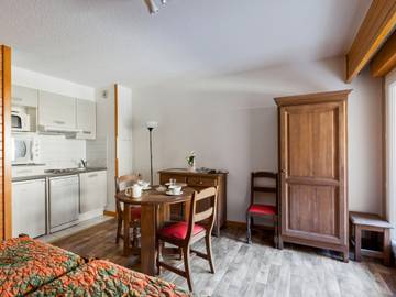 Gîte pour 4 personnes, avec balcon à Brides-les-Bains