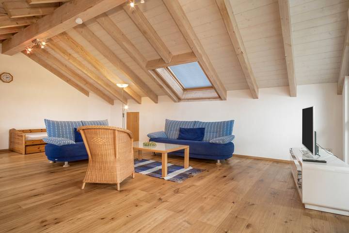 Ferienwohnung für 4 Personen, mit Balkon und Seeblick im Bodenseekreis - 2