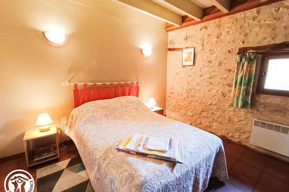 46G11229 - Saint-Cirq-Lapopie in Saint-Cirq-Lapopie, Massif Central