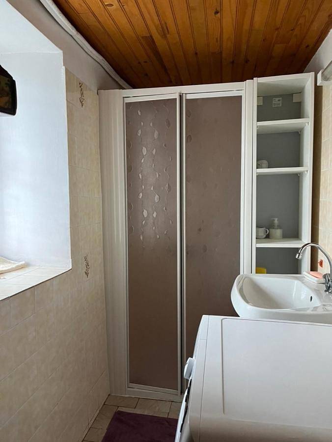 La Maison bleue in Le Monteil, Parc naturel régional des Volcans d'Auvergne