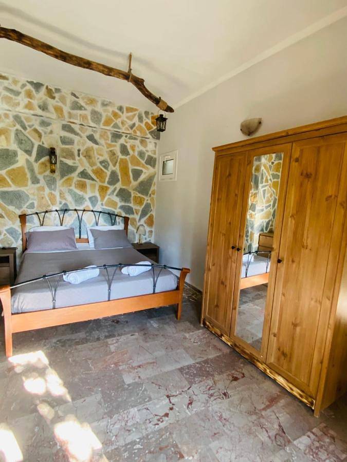 Gîte pour 3 personnes, avec balcon dans Liapádes - 4