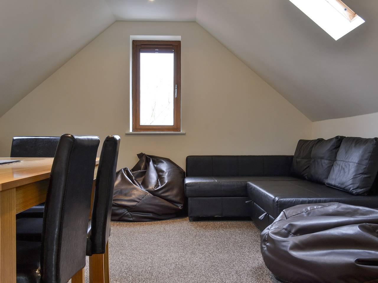 Campbell Lodge in Thorpe on the Hill, Lincolnshire