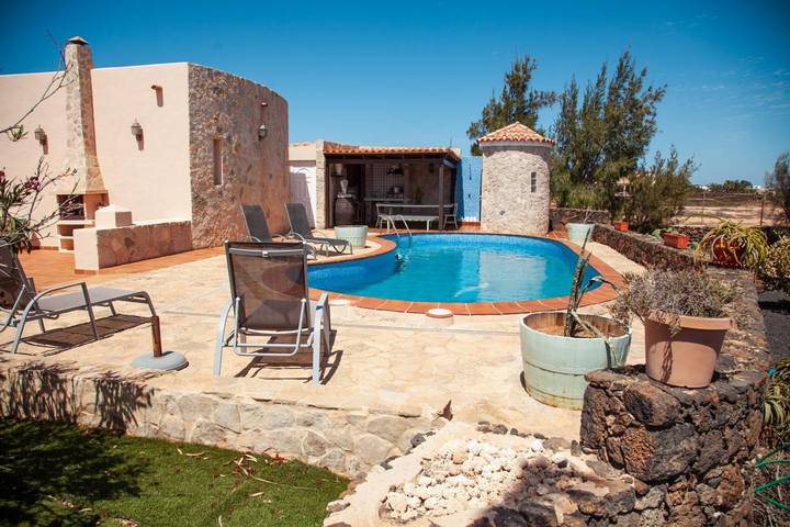 Villa für 8 Personen, mit Garten und Pool in Lajares