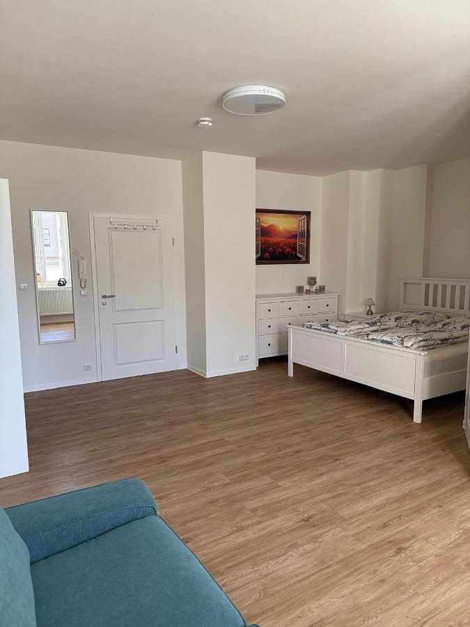 Ferienwohnung für 2 Personen, mit Balkon und Terrasse sowie Garten und Ausblick in Oelsnitz/Erzgebirge