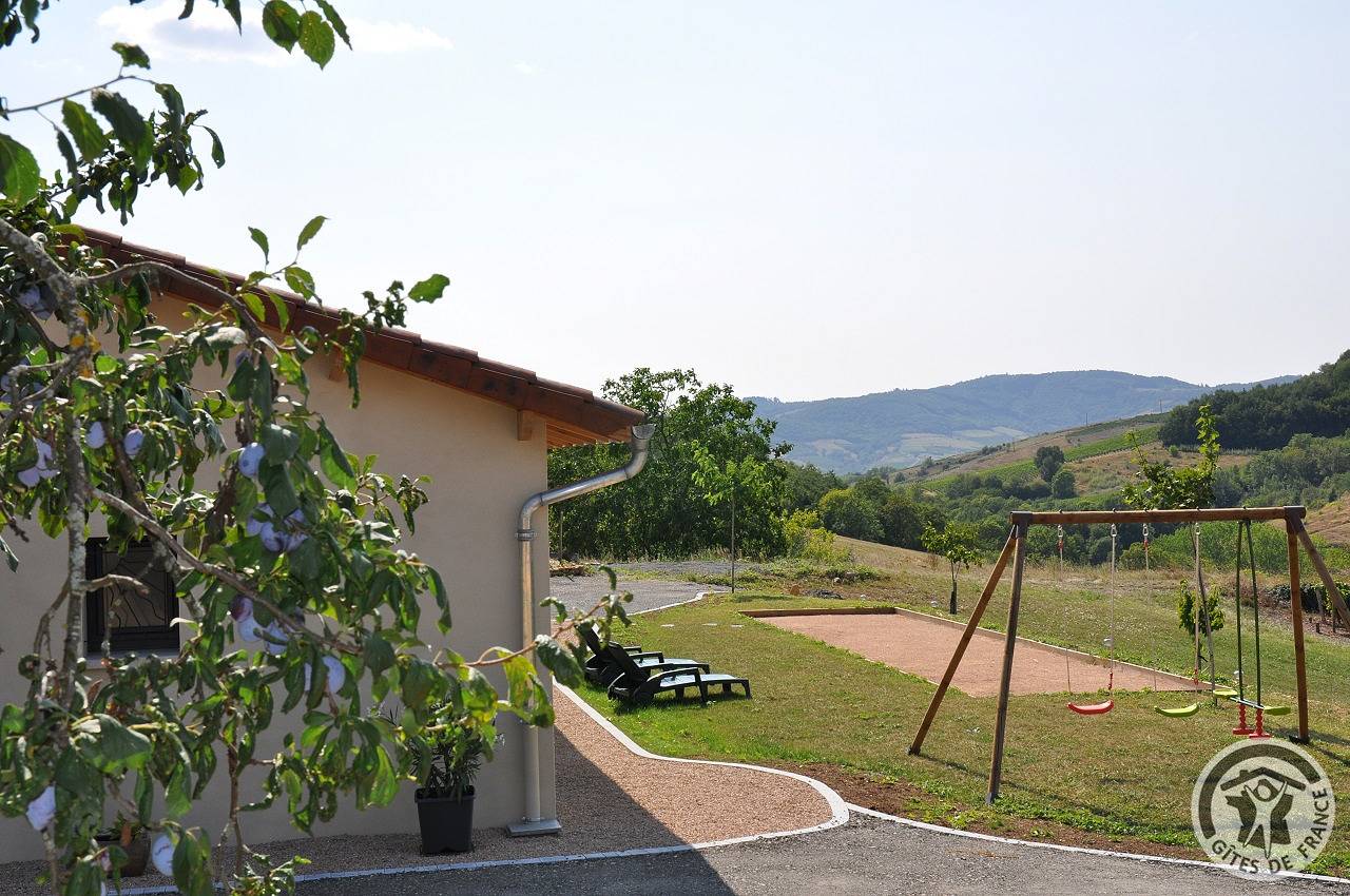 Nid vu Nid connu in Val d'Oingt, Villefranche-sur-Saône region