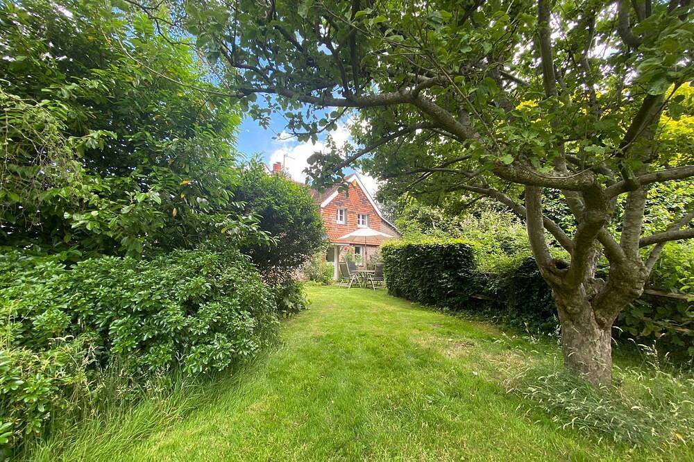 Vane Cottage - Lewes  -  a country house that sleeps 4 guests  in 2 bedrooms in Ringmer, East Sussex