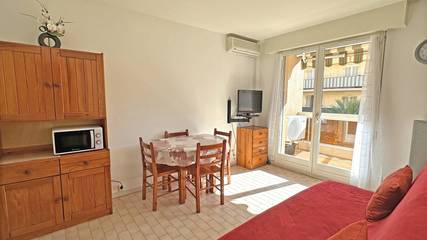 Chalet pour 4 Personnes dans Sainte-Maxime, Région de Draguignan, Photo 1