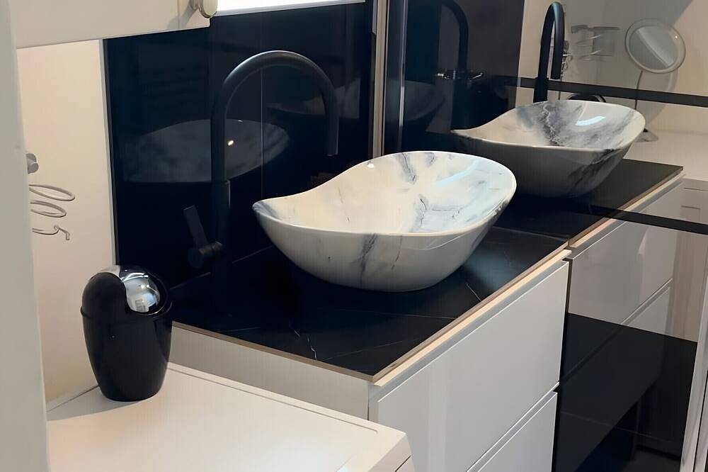 Entire apartment, Apartment \"Au Quai 1921\" with Wi-Fi and Air Conditioning in Besançon, Doubs