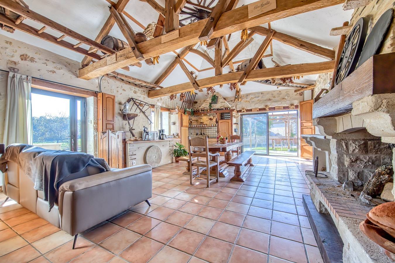 Maison de vacances 'Le Moulin' avec piscine privée, terrasse privée et Wi-Fi in Guizengeard, Charente