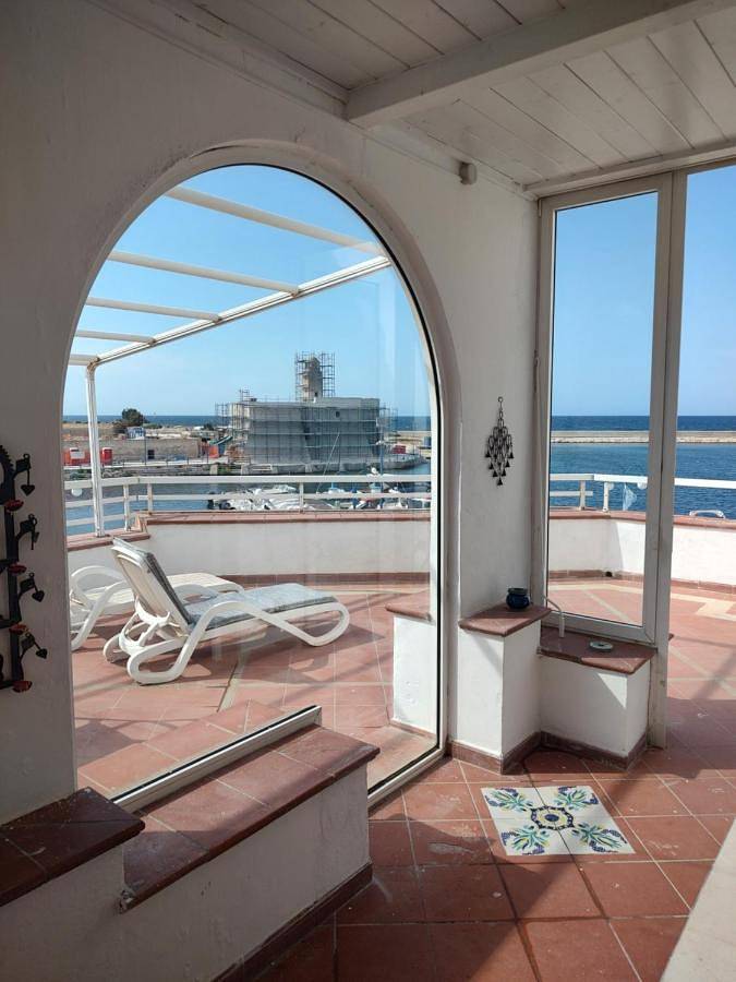 Casa vacanza per 7 persone, con Balcone e Terrazza nonché Panorama a Marina di Ostuni