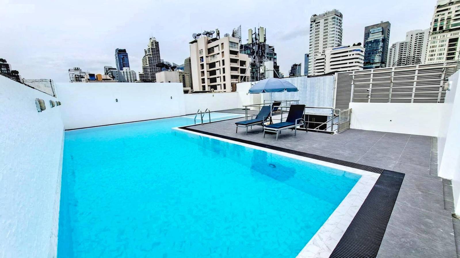 Geheel vakantieappartement, Short-Term Rental Allowed - 5C Downtown Bkk Serviced Apartment in Watthana District, Bangkok