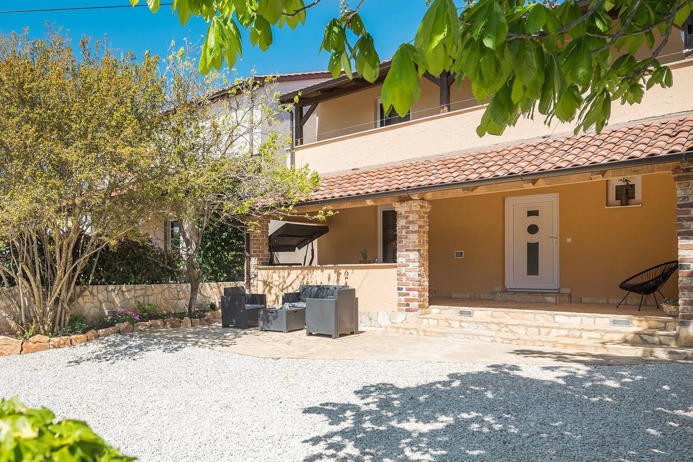Villa für 5 Personen mit Garten in Kosinozici, Porec und Umgebung