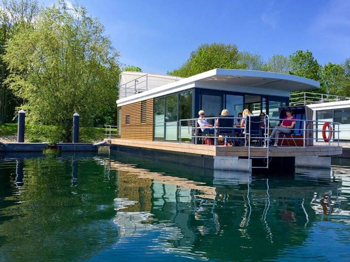 Boot für 5 Personen, mit Seeblick und Ausblick sowie Terrasse, kinderfreundlich im Ruhrgebiet