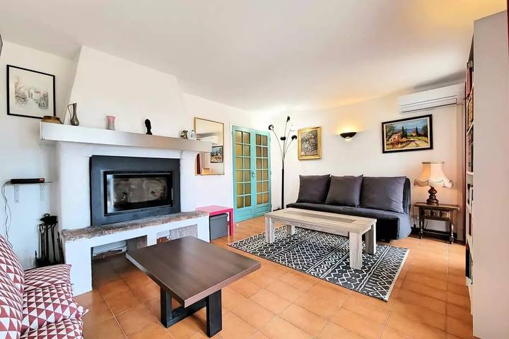 Villa für 8 Personen, mit Garten