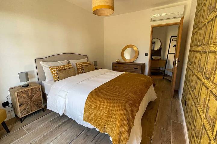 Chambre d’hôte pour 6 personnes, avec jacuzzi en Corse - 3