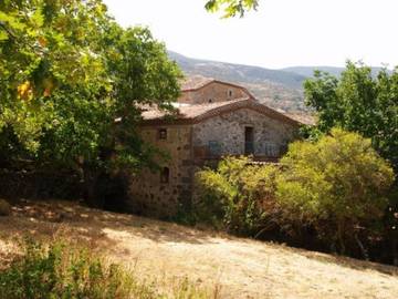 Casa rural para 7 personas, con terraza y jardín, Se admiten mascotas en Barco de Ávila-Piedrahita
